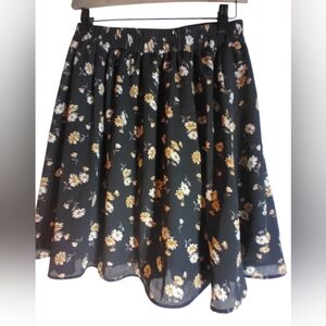 Topia Womens Black Floral Mini Skirt Size Large Romantic Flowy Beachy Stretch